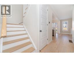 28 PICKETT Place - 26