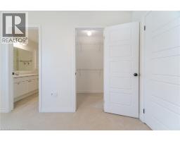 28 PICKETT Place - 32