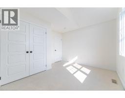28 PICKETT Place - 34