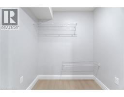 28 PICKETT Place - 46