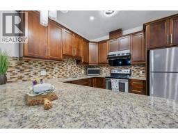 62 TURNER Avenue - 11