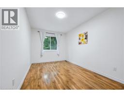 62 TURNER Avenue - 17