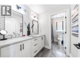 89 LLOYMINN Avenue - 24