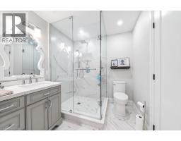 89 LLOYMINN Avenue - 34