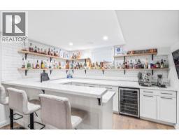89 LLOYMINN Avenue - 43