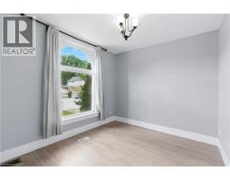 35 PEEL Street - 5