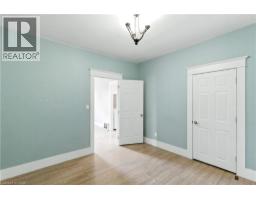 35 PEEL Street - 6