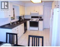 22 BEECHMANOR Crescent - 4