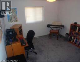 22 BEECHMANOR Crescent - 8
