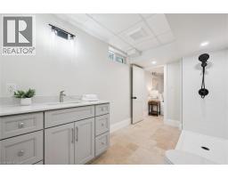 560 WILMOT Line - 35