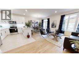 62 JULIE Crescent - 11