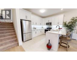 62 JULIE Crescent - 8