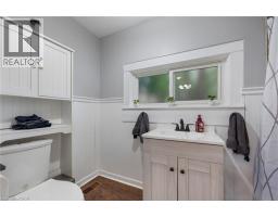 17 BERTHA Street - 13