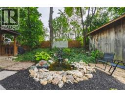210 MACKENZIE Crescent - 34