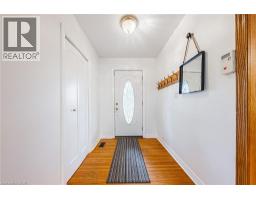 210 MACKENZIE Crescent - 4