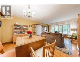 210 MACKENZIE Crescent - 9