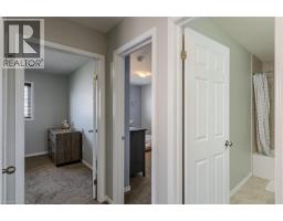 37 TRILLIUM Way - 18