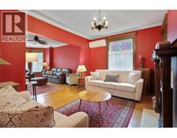 36 WENTWORTH Avenue - 18