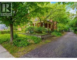 36 WENTWORTH Avenue - 3