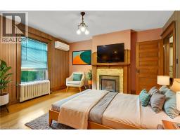 36 WENTWORTH Avenue - 31