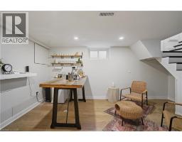 473 VICTORIA Street S - 23