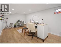 473 VICTORIA Street S - 24