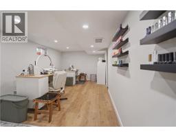 473 VICTORIA Street S - 26