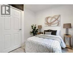 32 NIAGARA Street - 11