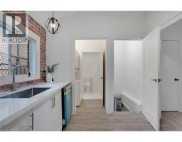 32 NIAGARA Street - 25
