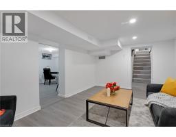 32 NIAGARA Street - 30