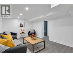32 NIAGARA Street - 31