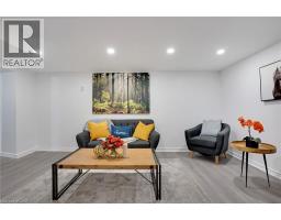 32 NIAGARA Street - 32