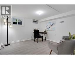 32 NIAGARA Street - 33