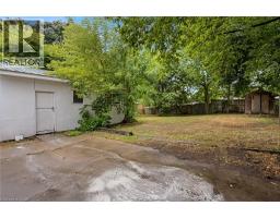 32 NIAGARA Street - 35