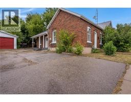 32 NIAGARA Street - 4