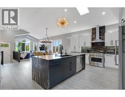 34 WOODCREST Court - 9