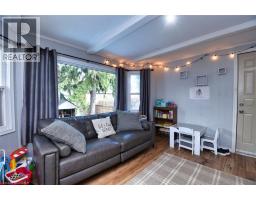 326 DARLING Street - 17