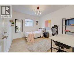 275 FALCONRIDGE Drive - 20