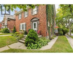 240 CAMERON Street N - 3
