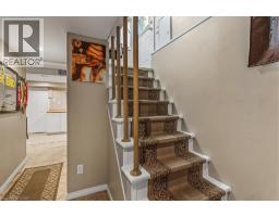 240 CAMERON Street N - 30