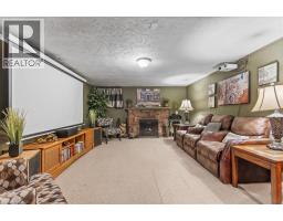 240 CAMERON Street N - 31