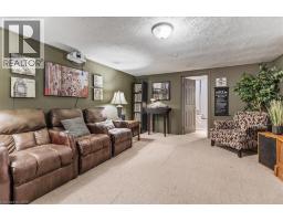 240 CAMERON Street N - 32