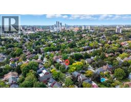 240 CAMERON Street N - 45