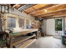 240 CAMERON Street N - 46