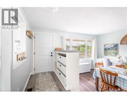 10 STONEHENGE Place - 11