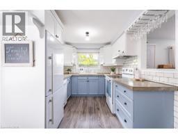 10 STONEHENGE Place - 3