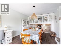 10 STONEHENGE Place - 4