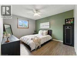 20 WOODFIELD Avenue - 19