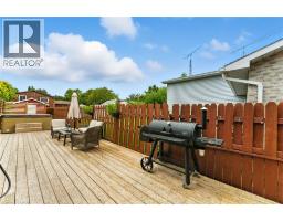 20 WOODFIELD Avenue - 33