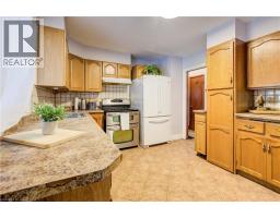 168 DUNDAS Street N - 8